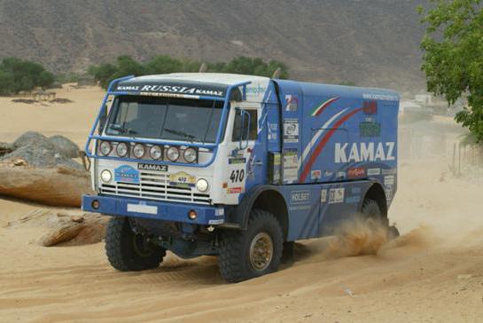 μια σειρά τρακτέρ KAMAZ