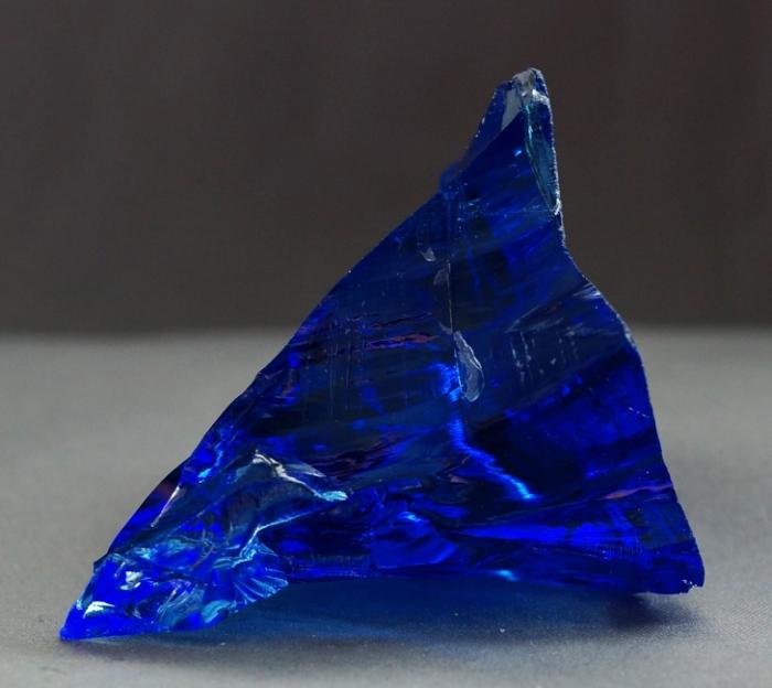 Mysterious Sapphire Stone: Ιδιότητες και επιρροή