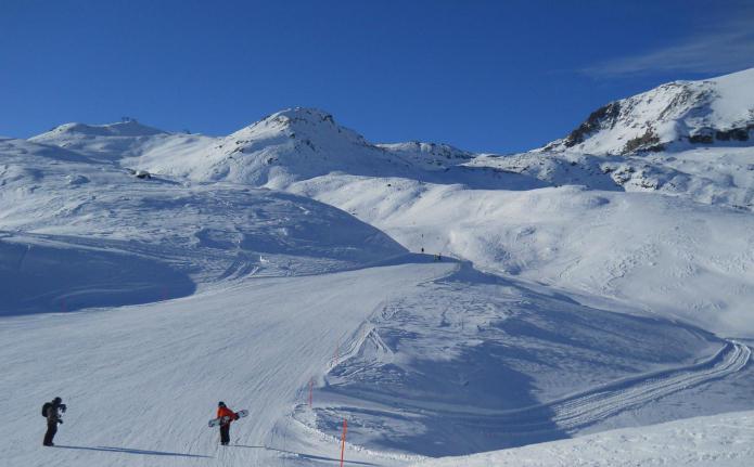 Χιονοδρομικά κέντρα στην Ιταλία: Cervinia. Διαδρομές, ξενοδοχεία, κριτικές