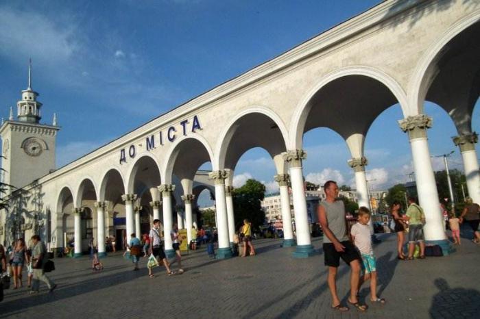 Τρένο Μόσχα - Συμφερούπολη μέσω Κερχ και μέσω πορθμείων. Επιθεωρήσεις επιβατών